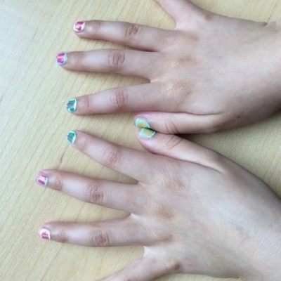 Super cool nails! - Click here to view this entry
